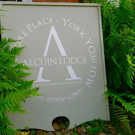 Alcuin Lägenhet *