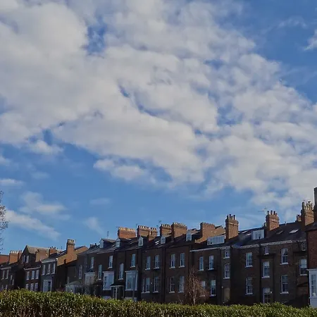 Apartment Alcuin York