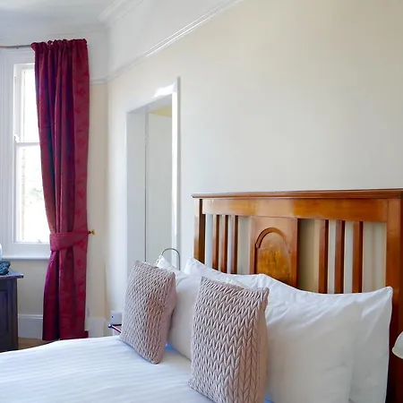 Alcuin Apartman *